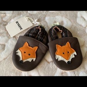 0-9 Months iEvolve NWT Fox shoes